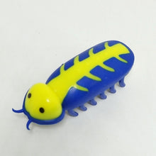 Load image into Gallery viewer, LookAtMeow //  Fast Moving Micro Robotic Bug- Cat Toy