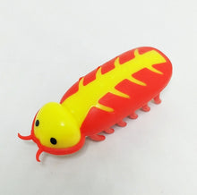 Load image into Gallery viewer, LookAtMeow //  Fast Moving Micro Robotic Bug- Cat Toy